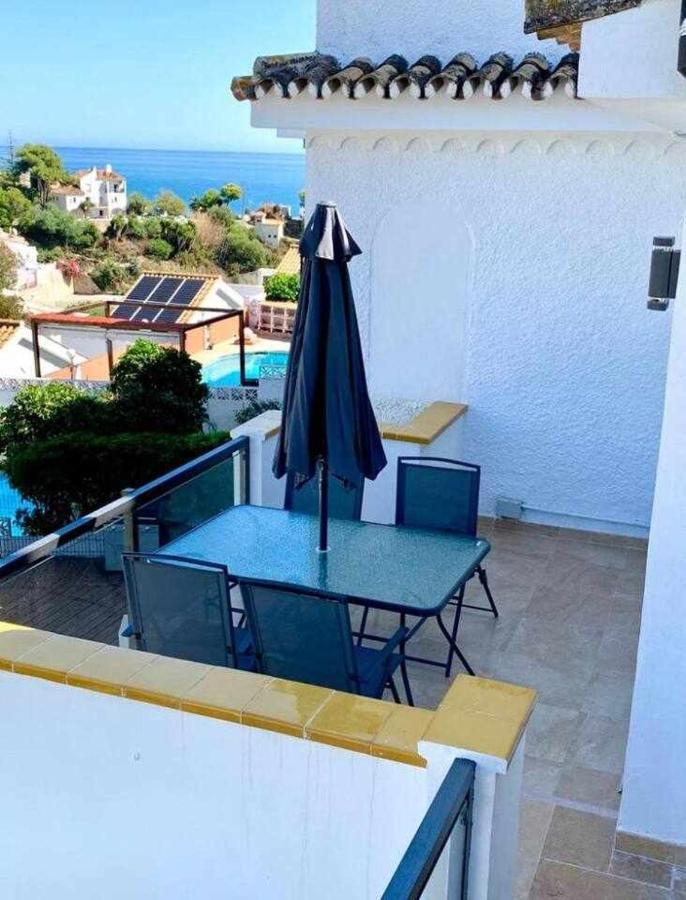 Apartamento 2 En Chalet Con Vista Abierta Al Mar Малага Екстериор снимка
